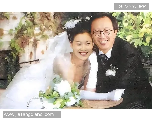 梁锦松伏明霞年龄差距下的婚姻生活：衰老与美丽的23年坚守